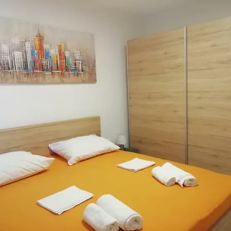 Marica * 特罗吉尔